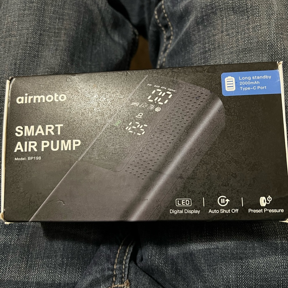 Airmoto smart wireless air pump